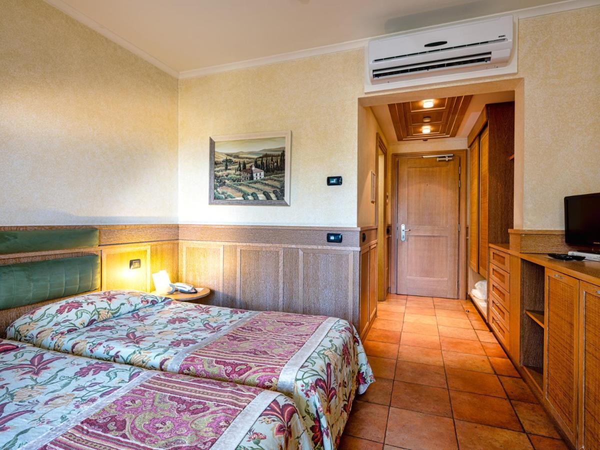 Active Hotel Paradiso Peschiera del Garda Exterior photo