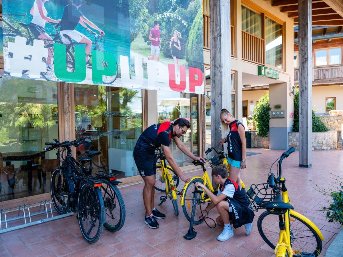 Active Hotel Paradiso Peschiera del Garda Exterior photo