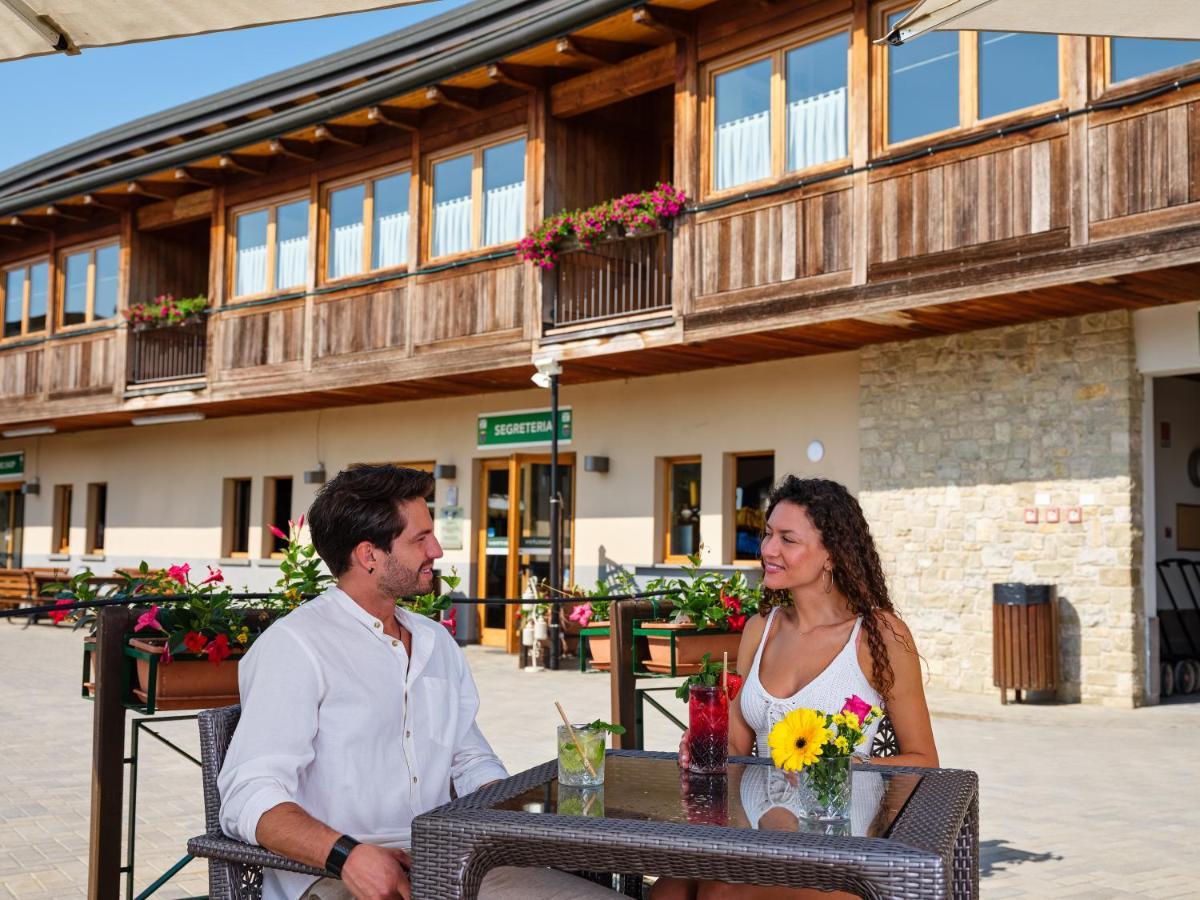 Active Hotel Paradiso Peschiera del Garda Exterior photo